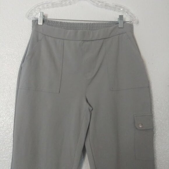 Susan Graver women's size M gray weekend crop pants - Picture 2 of 16